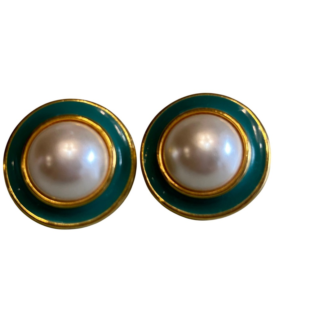 Joan rivers Signature Jade Enamel and Pearl Button Earrings